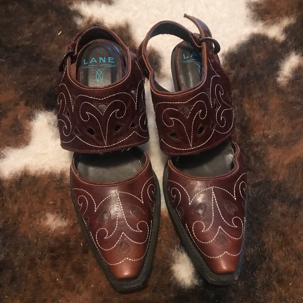 Lane Booties